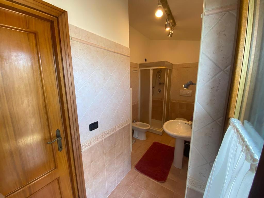 Casa Cirella Near Anagnina Metro Appartamento *